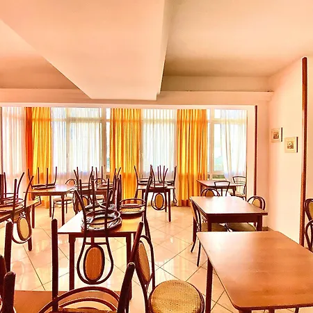 Hotel Majorca Nuova Gestione Rimini 100 M Dalla Spiaggia-3