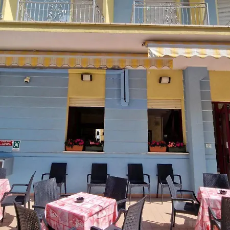 Hotel Clara Rimini-3