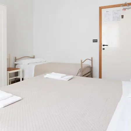 Hotel Laura-2