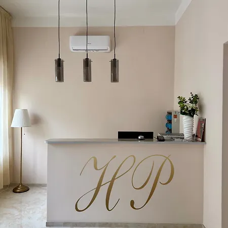 Hotel Pigalle-3