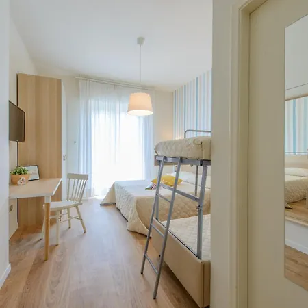 Hotel Esplanade-2