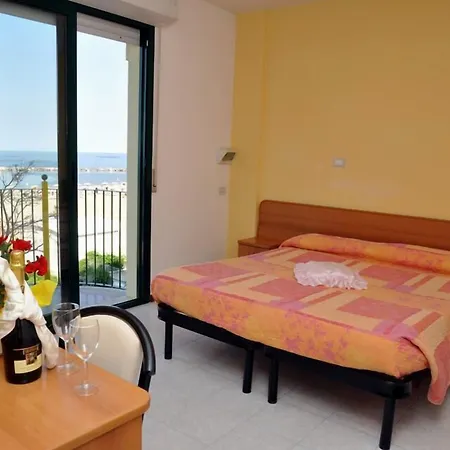 Hotel Emilia-2