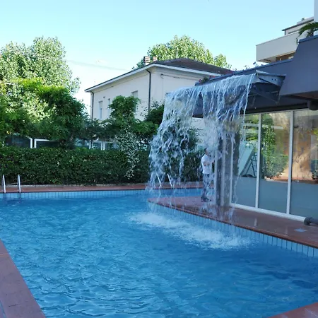 Hotel Carol-2