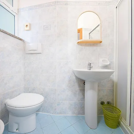 Hotel Blue Ribbon-3