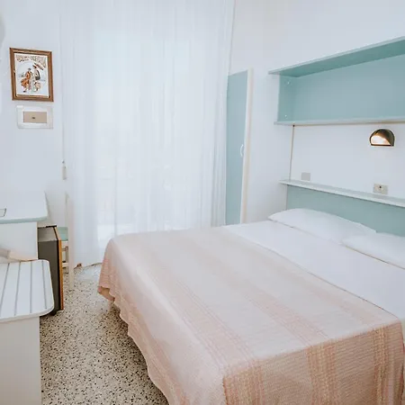 Hotel Gabriella-3