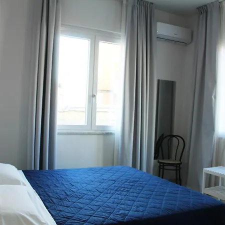 Hotel Pigalle-2