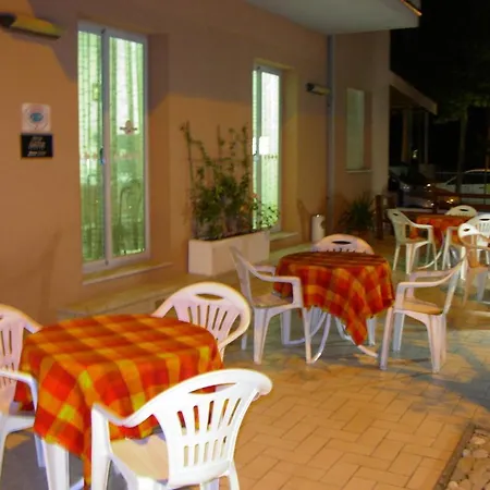 Hotel Ivette-3