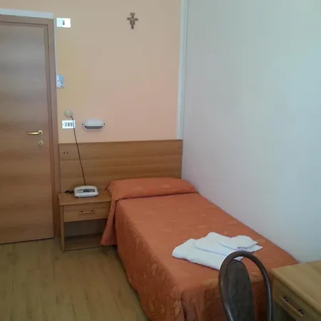 Hotel Sara-3