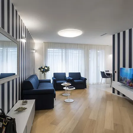 Embassy Aparthotel-2