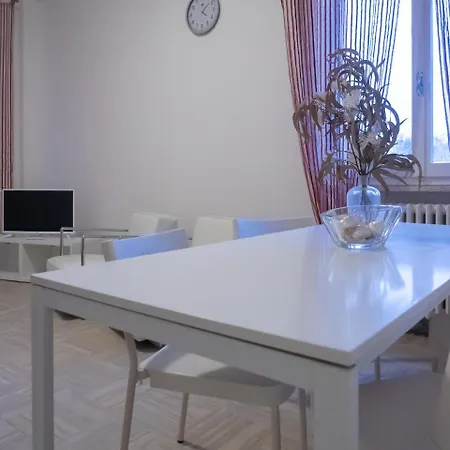 Parco Fellini Flat-3