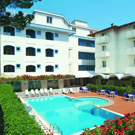 Hotel Ricchi-3