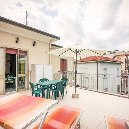 Casa Con Terrazza Sul Mare-2
