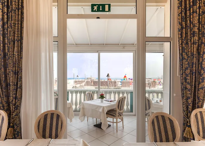 Hôtels de Luxe à Rimini près de Pont de Tibère