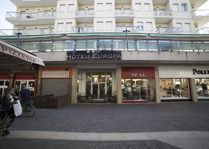 Hôtels à côté de Arc d'Auguste